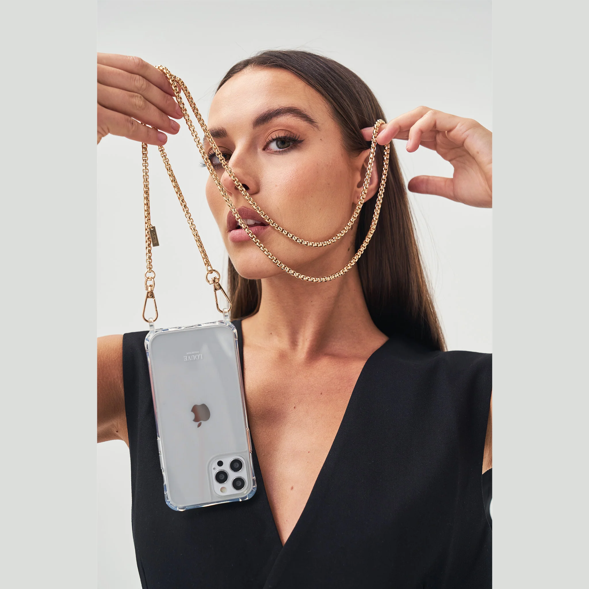 Clear Phone Case + Pearl Wristlet & Crossbody Chain + Gaia Gold-Plated Chain - Image 12